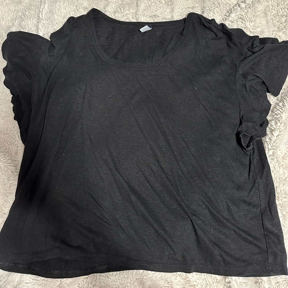 Black Old Navy Tshirt